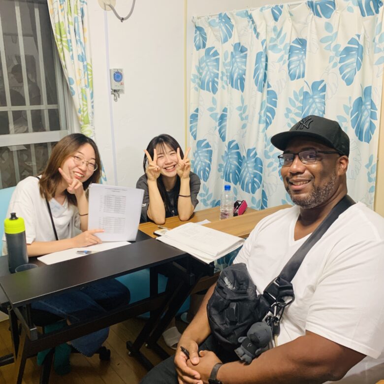 Blue House Okinawa Japanese /English School Language Exchange 4