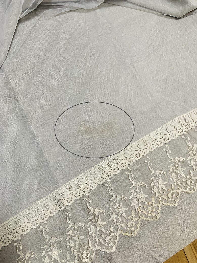 Stained All-In-One Curtain